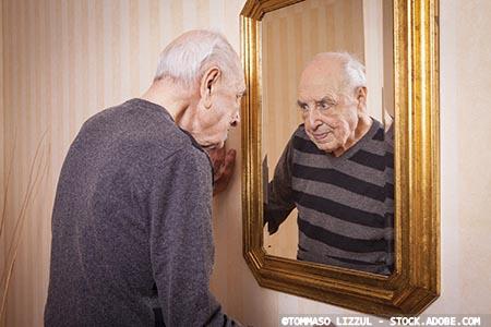 How to manage a fear of reflection in dementia care 